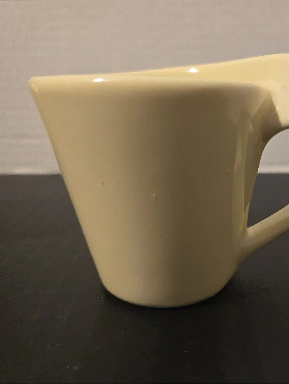 Villeroy & Boch New Wave Cream Espresso Demitasse Cups Mugs Set Of 2